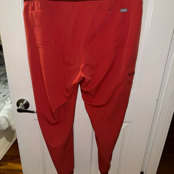 FIGS Clay Joggers size XL - Picture 2 of 3